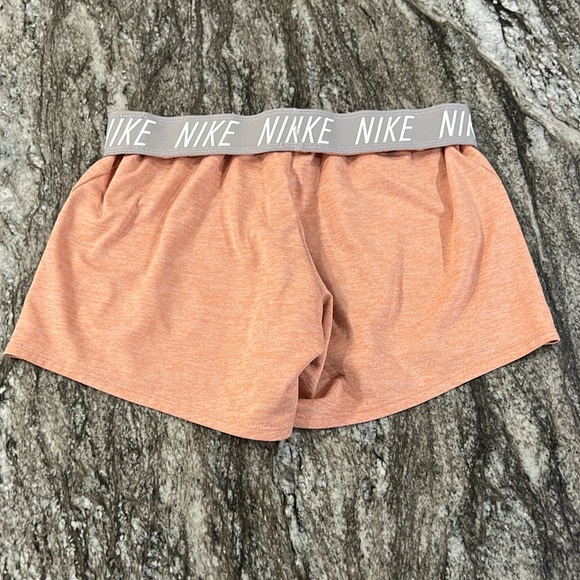 Womens Nike Shorts - Picture 8 of 10